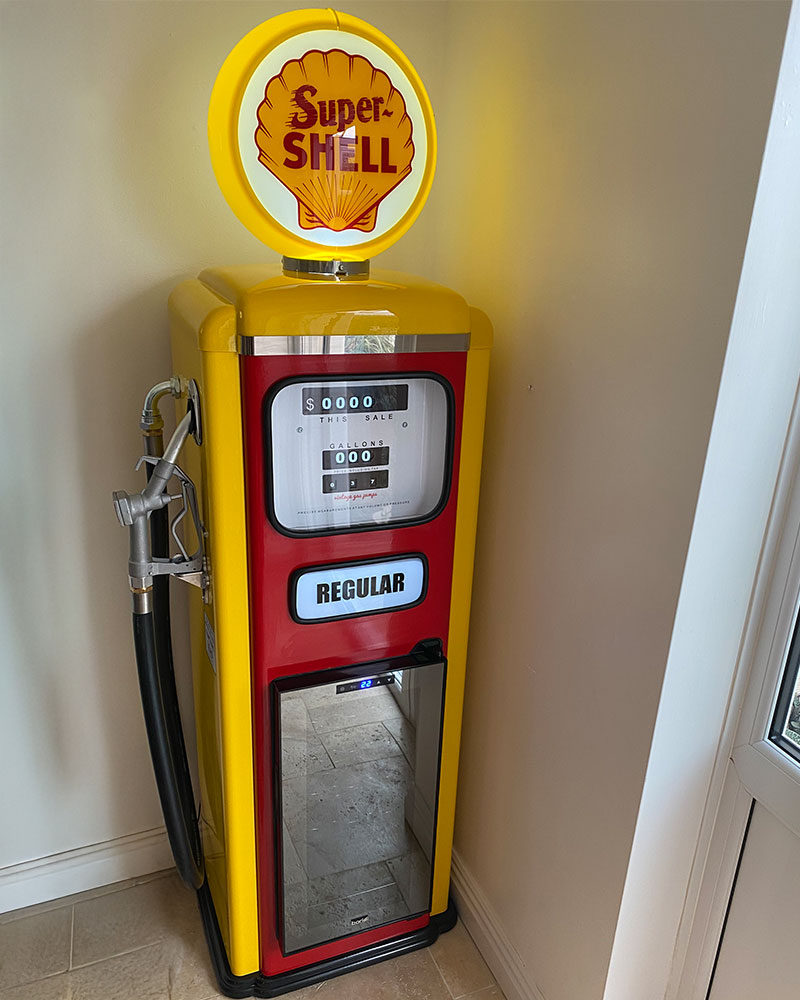 Reproduction Pump with Fridge-Arts & Entertainment > Hobbies & Creative Arts > Collectibles > Vintage Advertisements-Retro Petrol Pumps