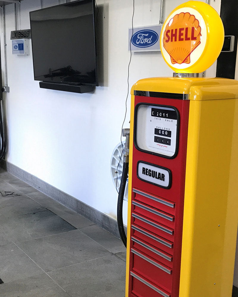 Reproduction Pump with Toolbox-Arts & Entertainment > Hobbies & Creative Arts > Collectibles > Vintage Advertisements-Retro Petrol Pumps