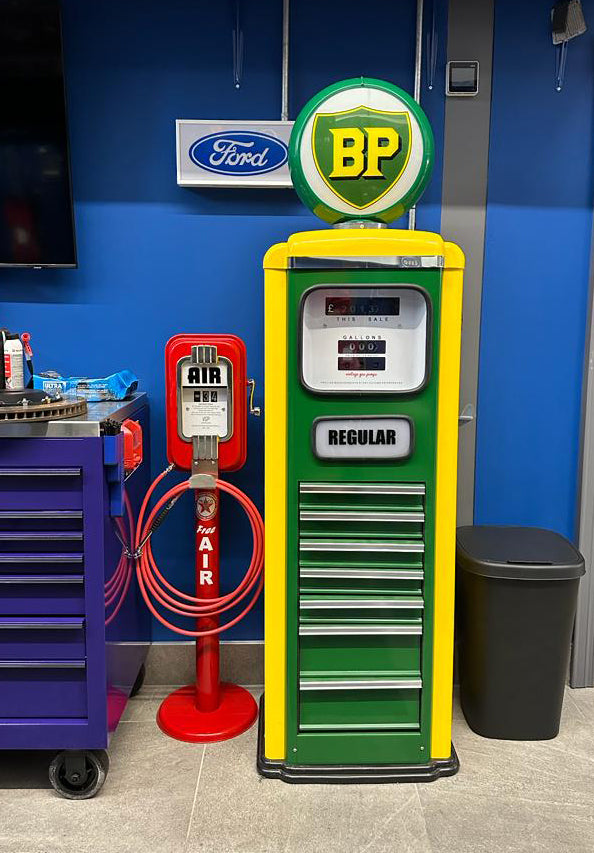 Reproduction Pump with Toolbox-Arts & Entertainment > Hobbies & Creative Arts > Collectibles > Vintage Advertisements-Retro Petrol Pumps